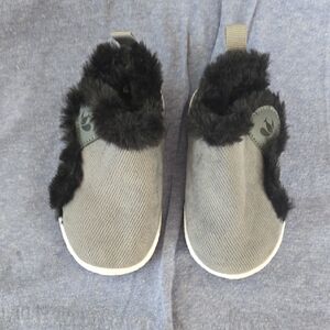 Grey Corduroy Toddler Shoes, Black Fur lined, Velcro Closure, READ for Sizing